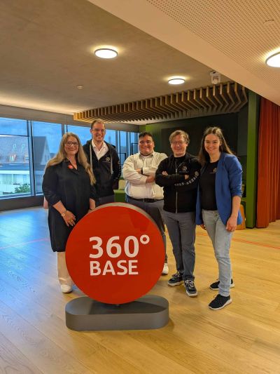 Weiterlesen auf Team 360° empfängt NanoStruct in den Räumlichkeiten der 360° BASE