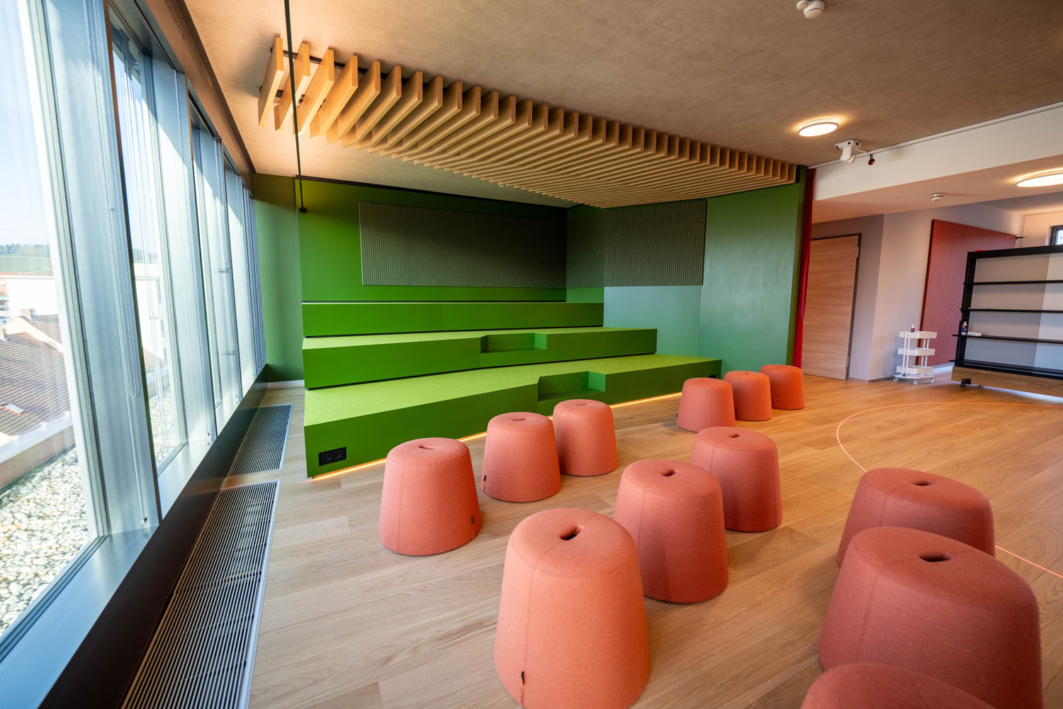 Sitzgelegenheiten Arbeitsraum / Aufenthaltsraum 360° Base